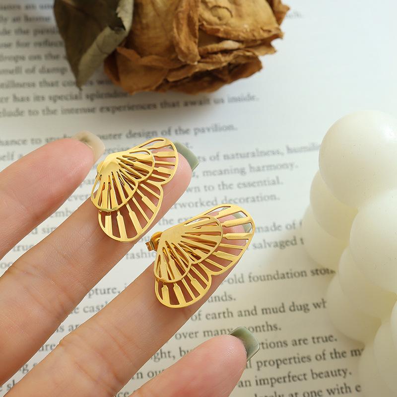 Unique Creative Butterfly Dancing Earrings