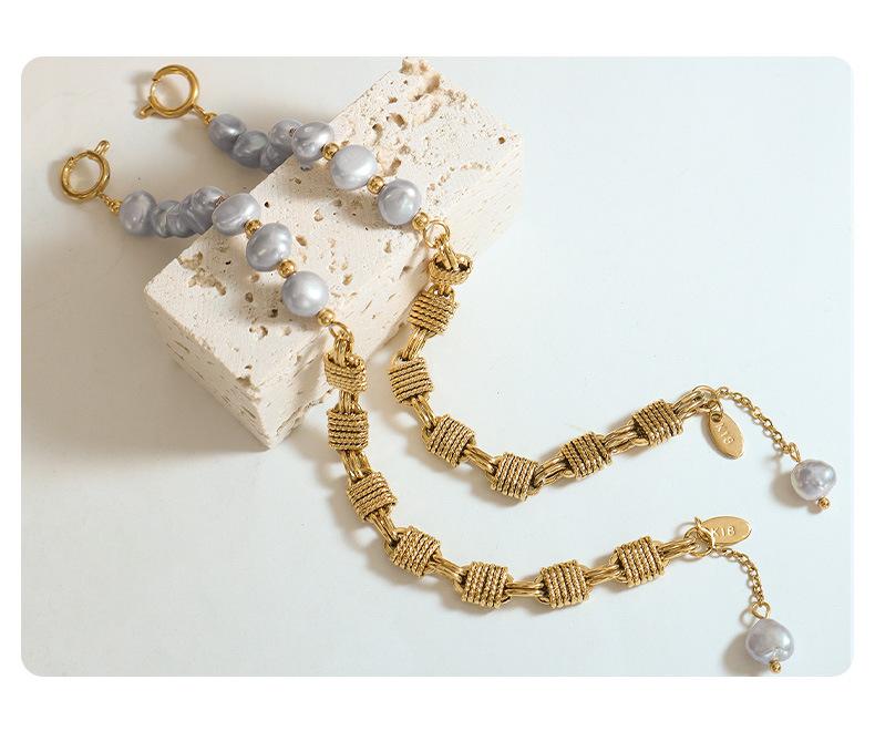 Gold Chain With Gray Freshwater Pearl Bracelet