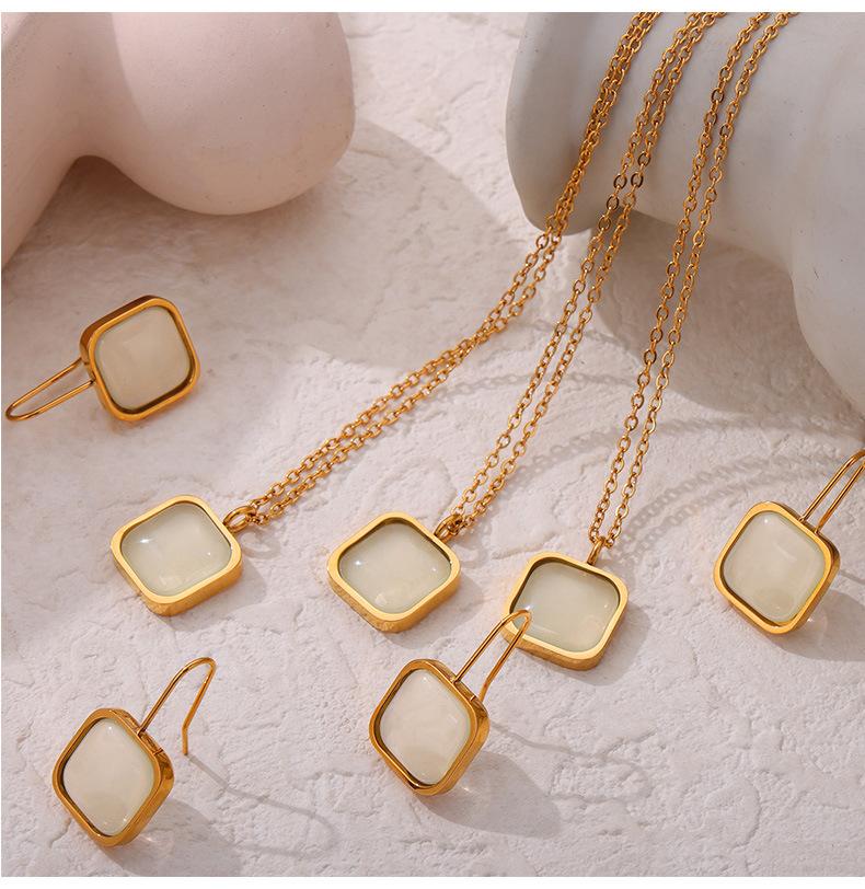 Elegant Geometric Square Brand Resin Design Sense Pendant Titanium Steel Jewelry Set