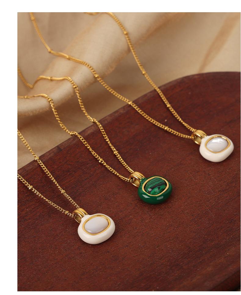 Vintage Personalized Titanium Steel Gold Plated Glazed White Shell Malachite Pendant Necklace