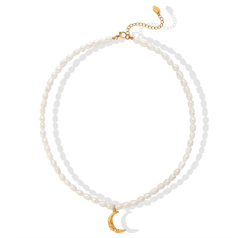 Natural Freshwater Pearl Clavicle Chain Titanium Steel Gold Plated Moon Pendant Necklace