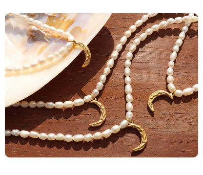 Natural Freshwater Pearl Clavicle Chain Titanium Steel Gold Plated Moon Pendant Necklace