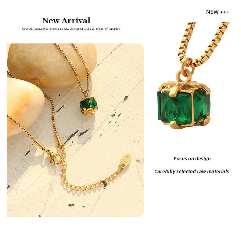 No Fading Titanium Steel Four Claw Buckle Emerald Zircon Necklace Earrings Jewelry Set