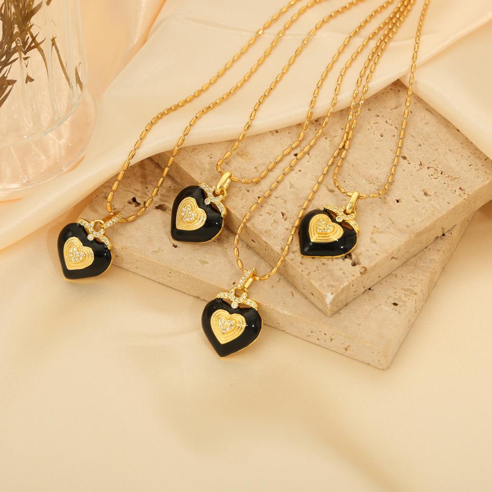 Vintage Light Luxury Enamel Glazed Titanium Steel Gold Plated Diamond Heart Pendant Necklace Women&