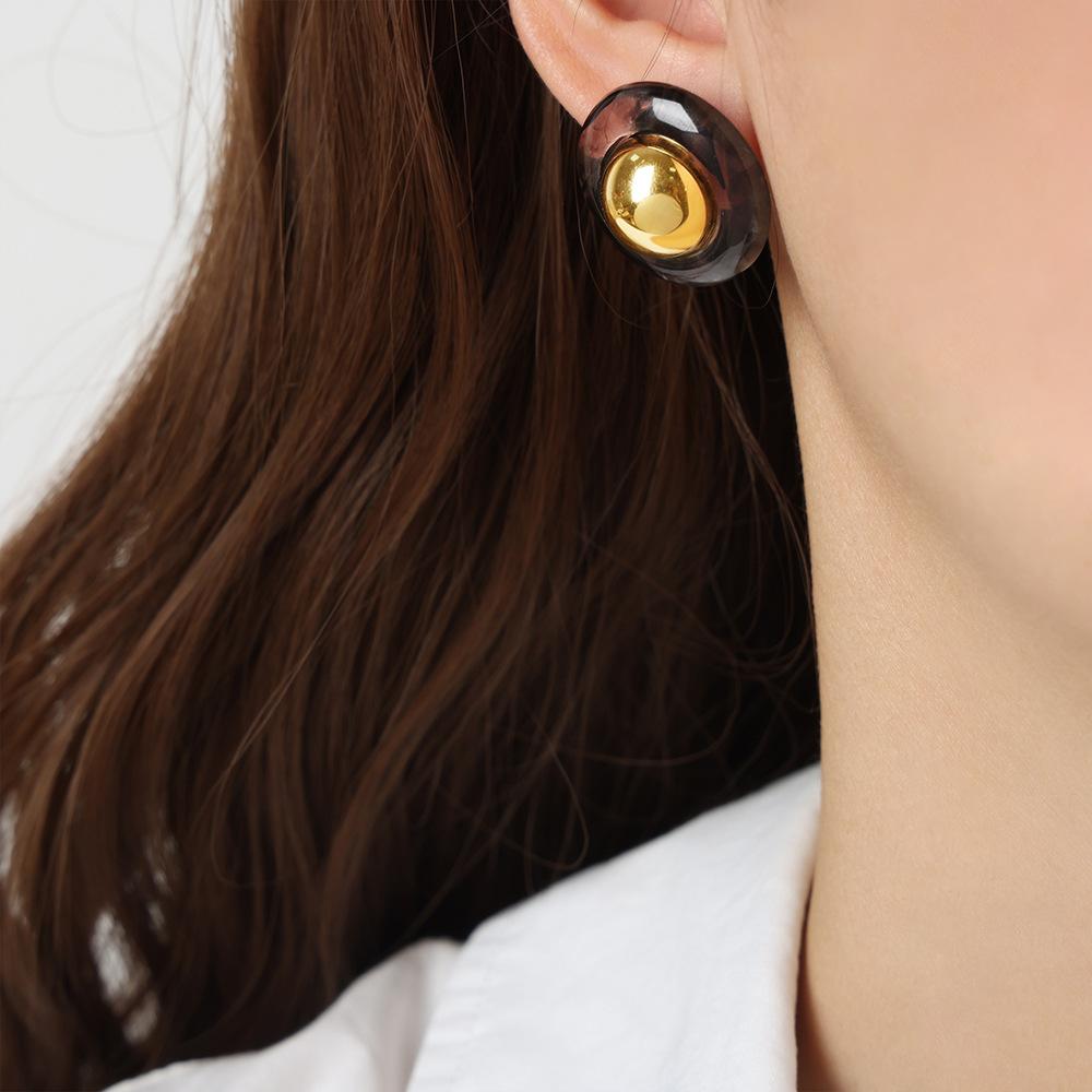 Geometric Design Round Resin Earrings