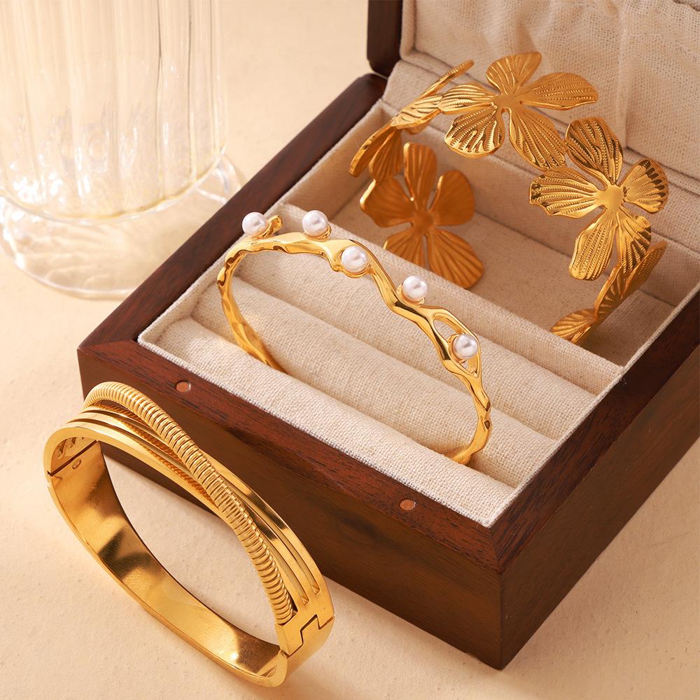 Niche Texture Design Sense Bracelet 18K Gold-plated Without Fading Light Luxury Temperament