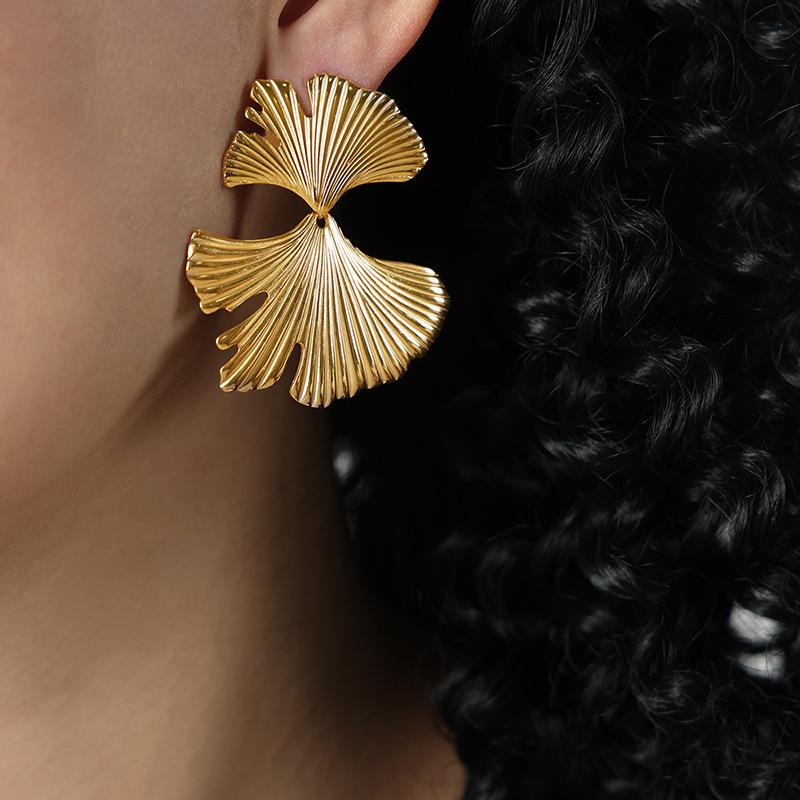 Light Luxury Vintage Fresh All-match Titanium Steel Gold Plated Ginkgo Leaf Earrings