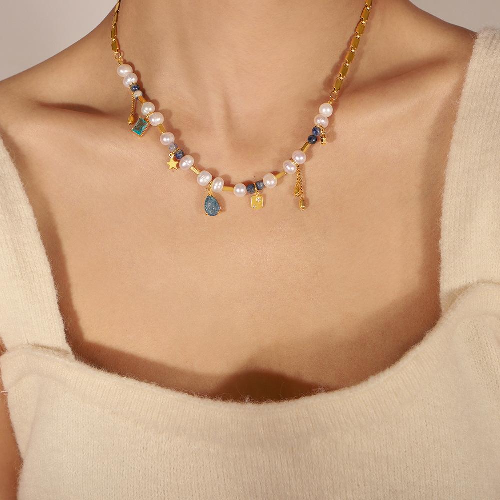 Palace Style Light Luxury Vintage Titanium Steel Gold Plated Freshwater Pearl Natural Stone Handmade Beaded Necklace