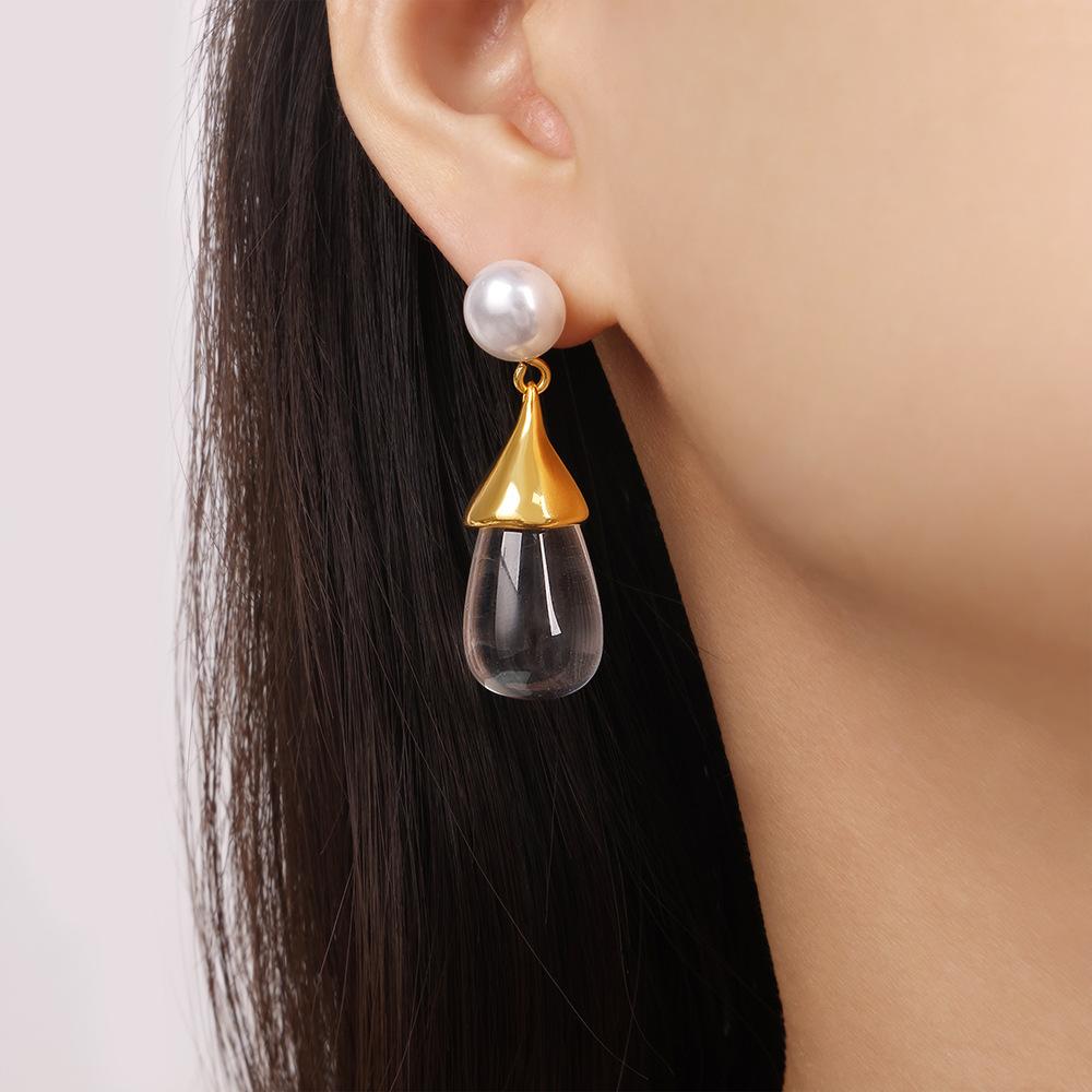 Niche Design Sense Titanium Steel Gold Plated Water Drop Resin Pendant Earrings