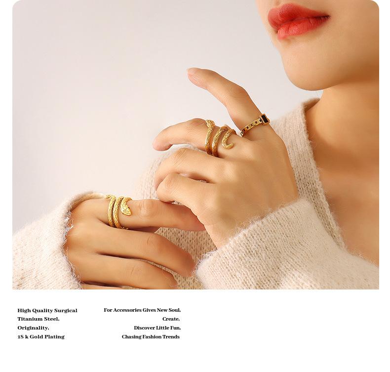 Snake-shaped Ring Women&