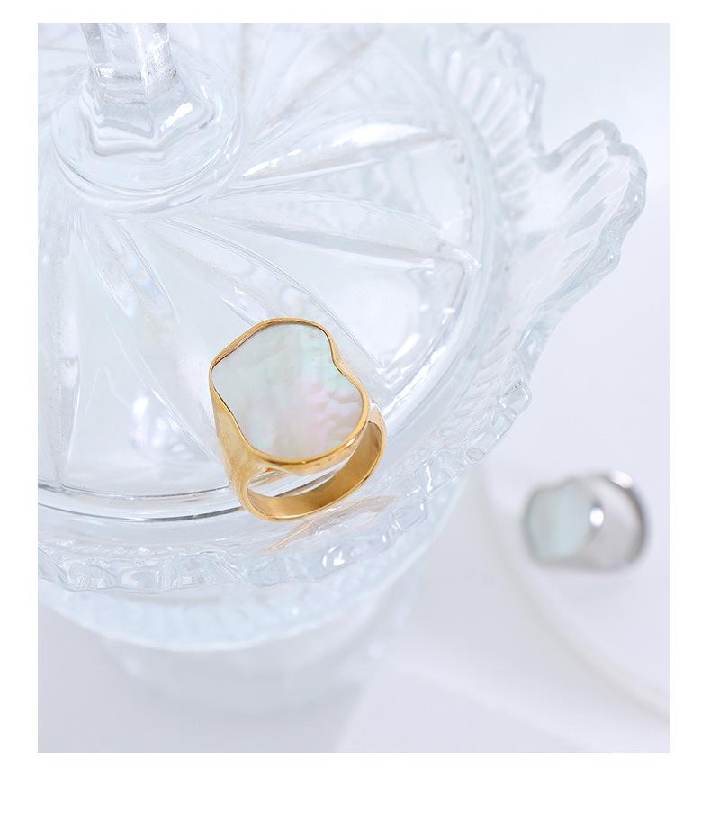 18K Gold Handmade Unique Shaped White Seashells Ring