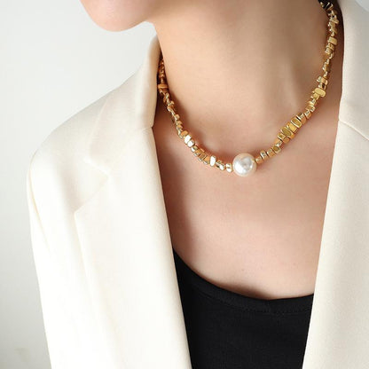 Vintage Light Luxury Simple Irregular Imitation Pearl Gold Plated Necklace