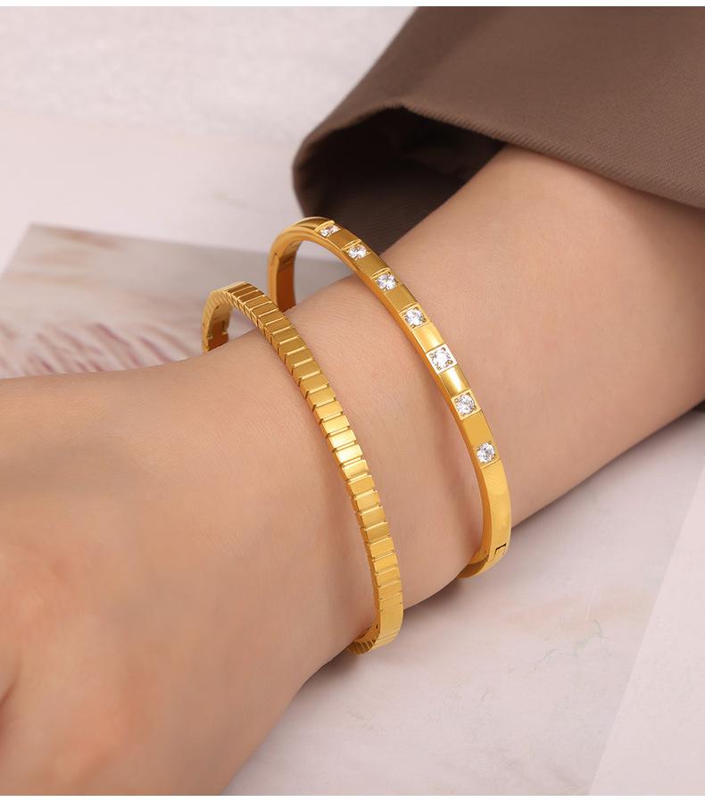 Simple Personalized Design Titanium Steel Gold Plated Diamond Niche Bracelet