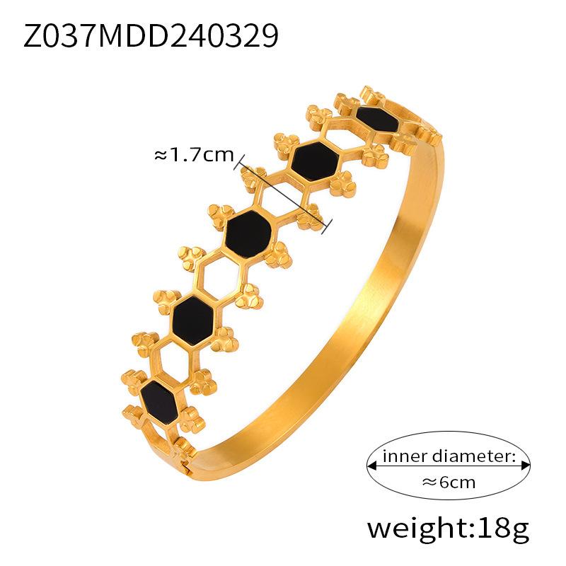 Simple Personality Niche Geometric Hollow Jewelry Texture Design Diamond Gold-plated Bracelet