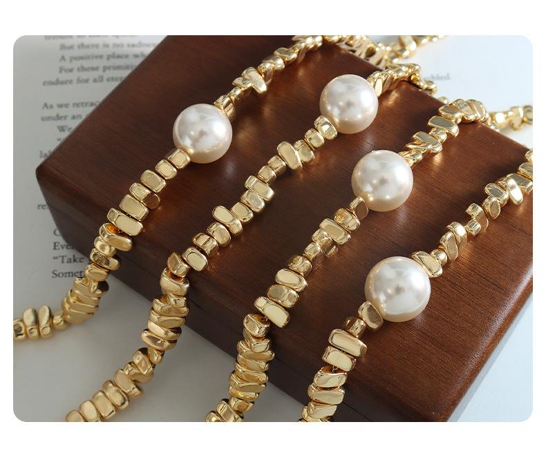 Vintage Light Luxury Simple Irregular Imitation Pearl Gold Plated Necklace