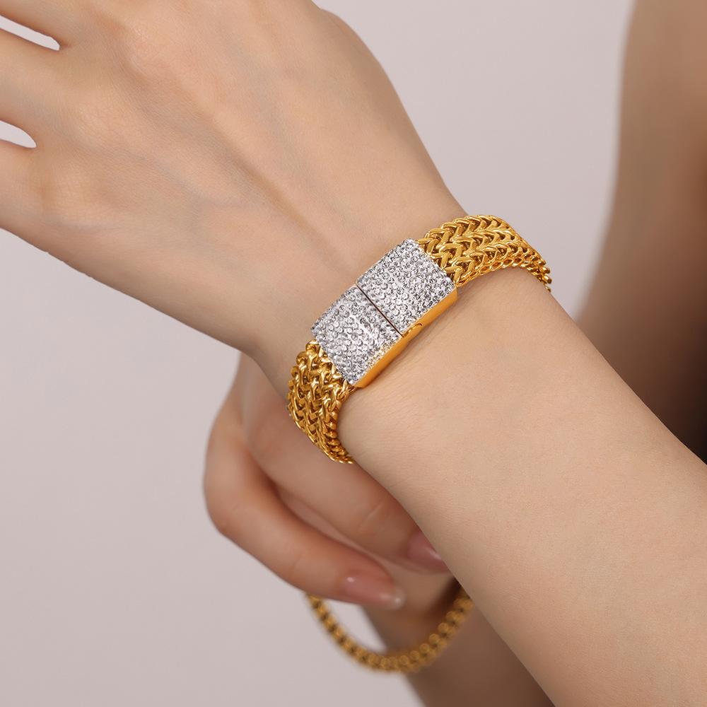 Fashion Wide Titanium Steel Gold Plated Diamond Watch Chain