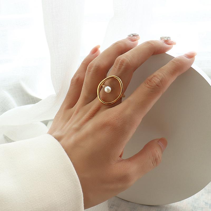 18K Gold Geometric Titanium Steel Ring Pearl Personality Fashion Ring