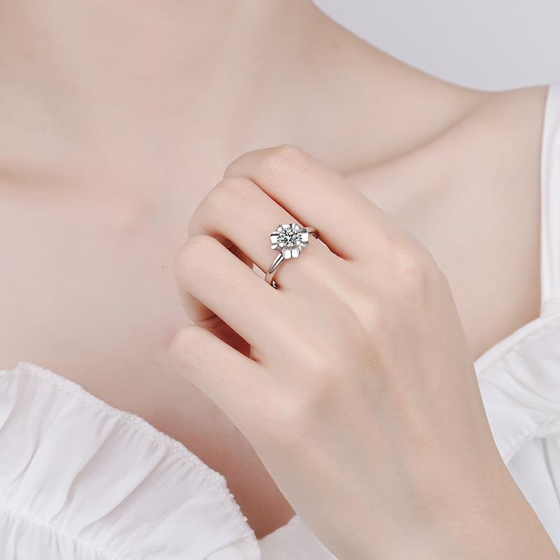 Heart-Shaped Four-Claw S925 Silver Ring For Women