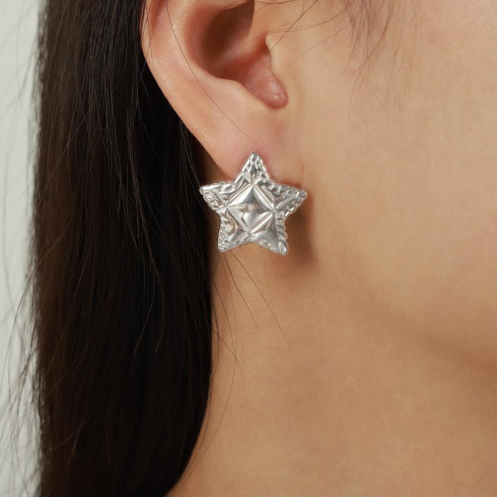 Star Texture Earrings Elegant Light Luxury Titanium Steel Plated 18K Gold Color-free Earrings