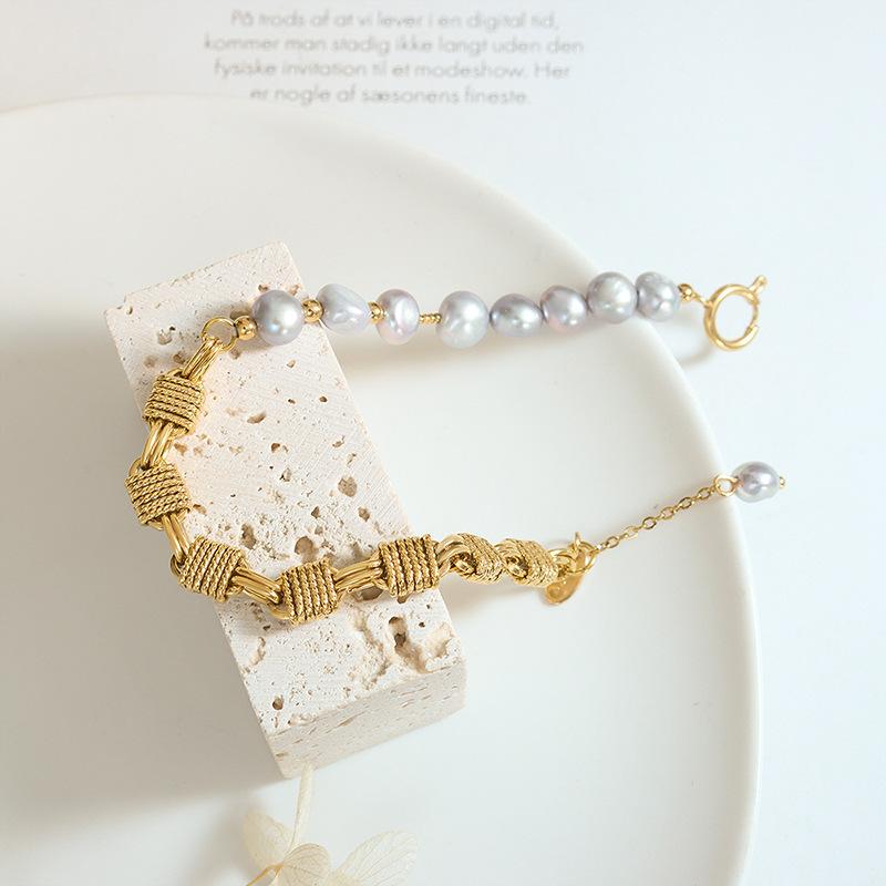 Gold Chain With Gray Freshwater Pearl Bracelet